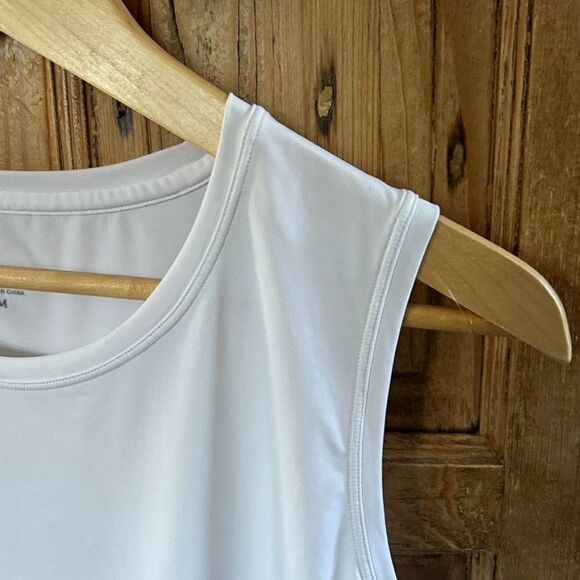 Athleta Medium White Cadence Mesh Tank Top - Small Flaw - Picture 3 of 12